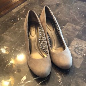 Suede-like, Wedge heeled shoes